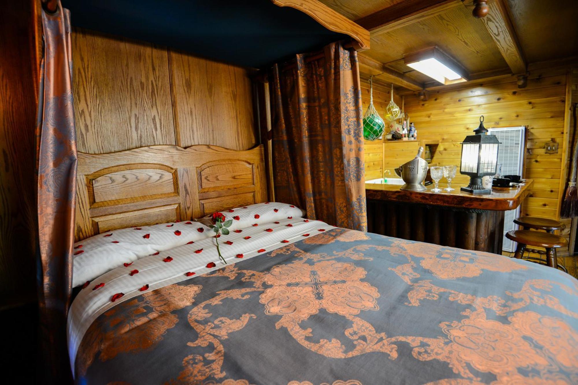 Castle Wood Theme Cottages- Couples Only Big Bear Lake Esterno foto