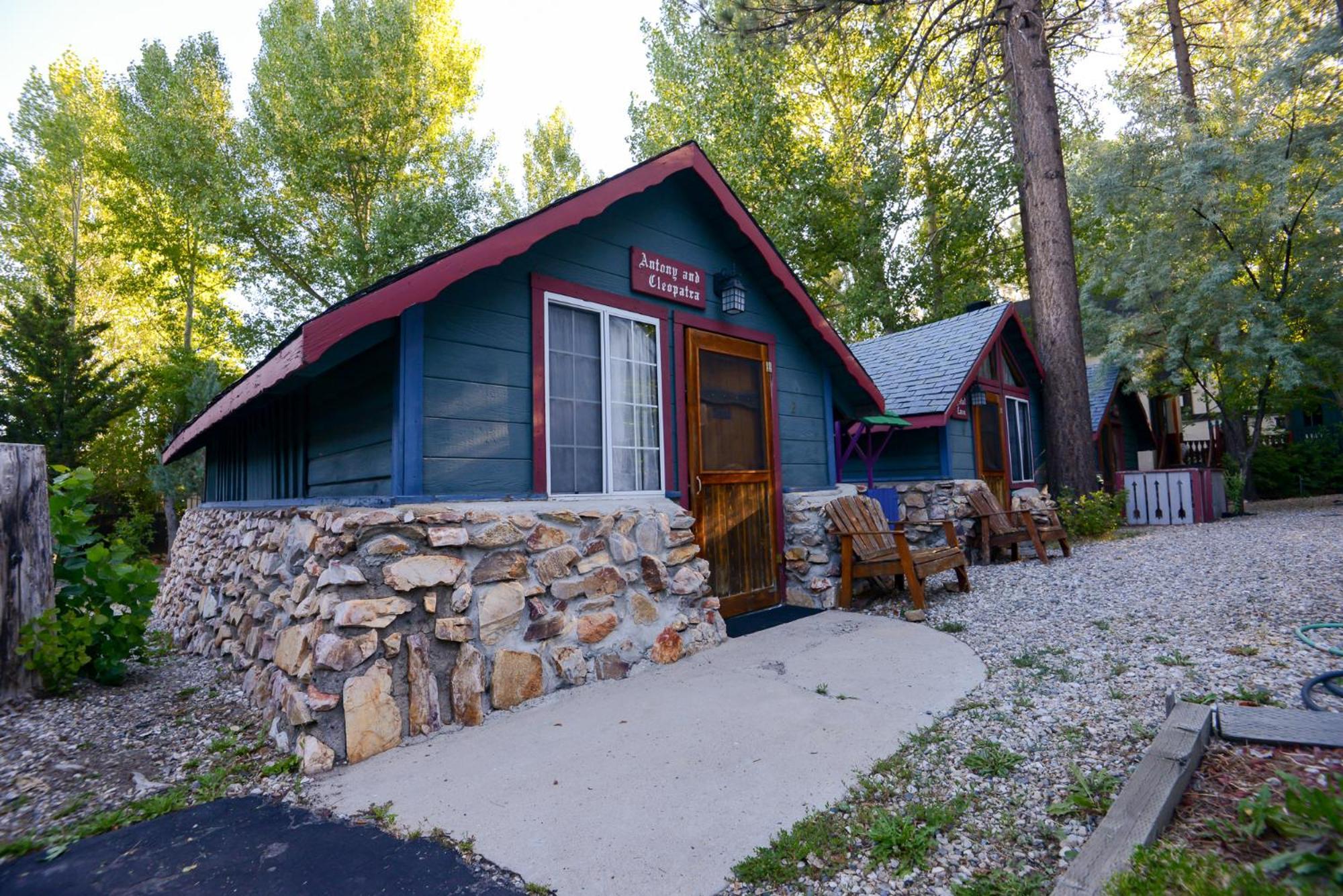 Castle Wood Theme Cottages- Couples Only Big Bear Lake Esterno foto